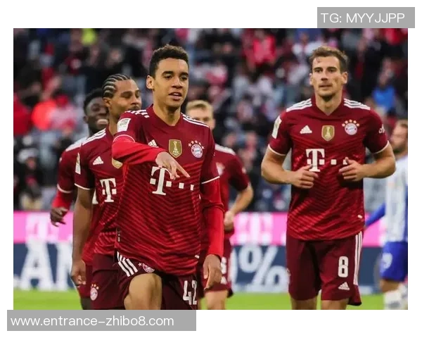 德甲拜仁慕尼黑队迎战劲敌全力争胜展现豪门风范